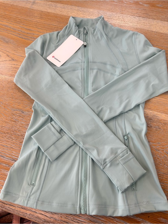 lululemon athletica Jackets & Blazers - lululemon athletica Women's Light Sage Green Full-Zip Athletic Jacket